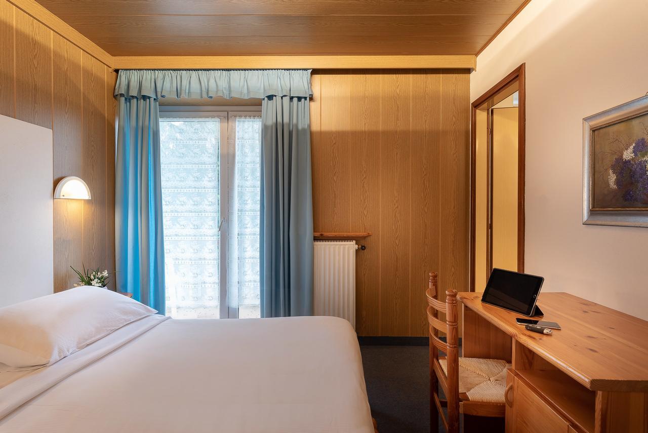 Hotel Latemar Кастелло-ді-Ф'ємме Екстер'єр фото
