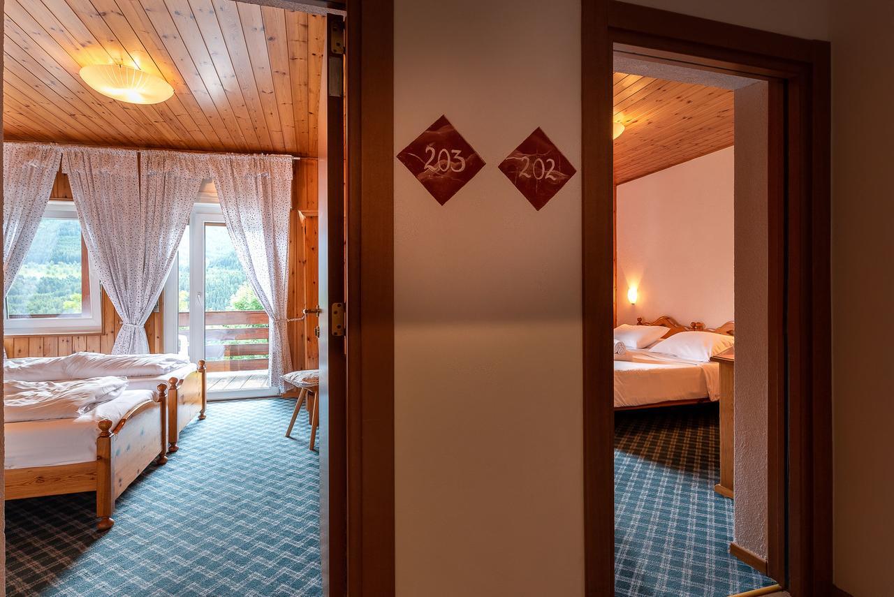 Hotel Latemar Кастелло-ді-Ф'ємме Екстер'єр фото