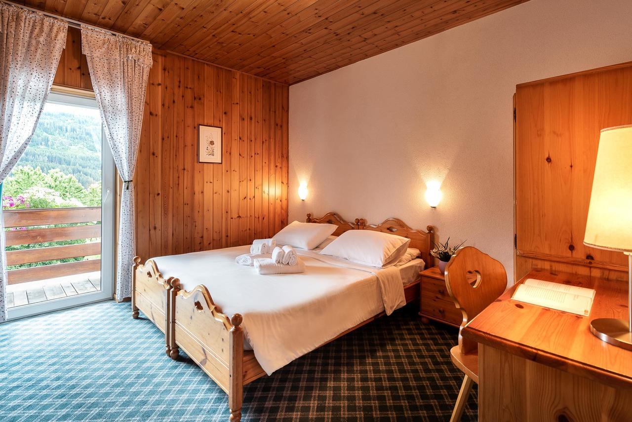 Hotel Latemar Кастелло-ді-Ф'ємме Екстер'єр фото